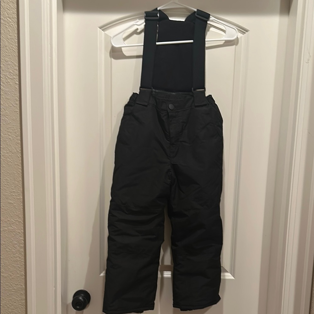 Kids Black Snow Pants, size 6